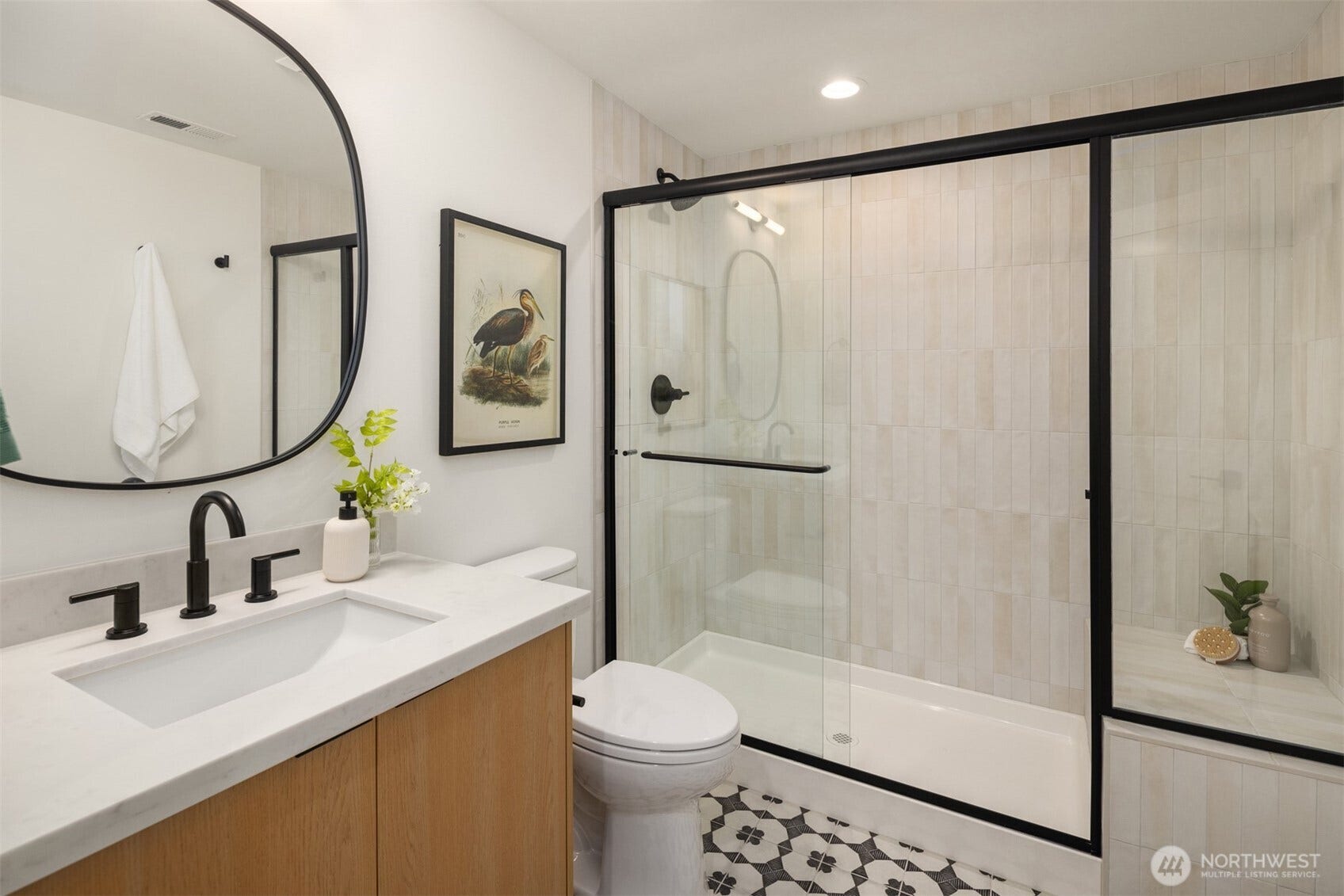 3720 80th Avenue SE, Mercer Island, WA 98040 3720 80th Avenue SE, Mercer Island, WA 98040
