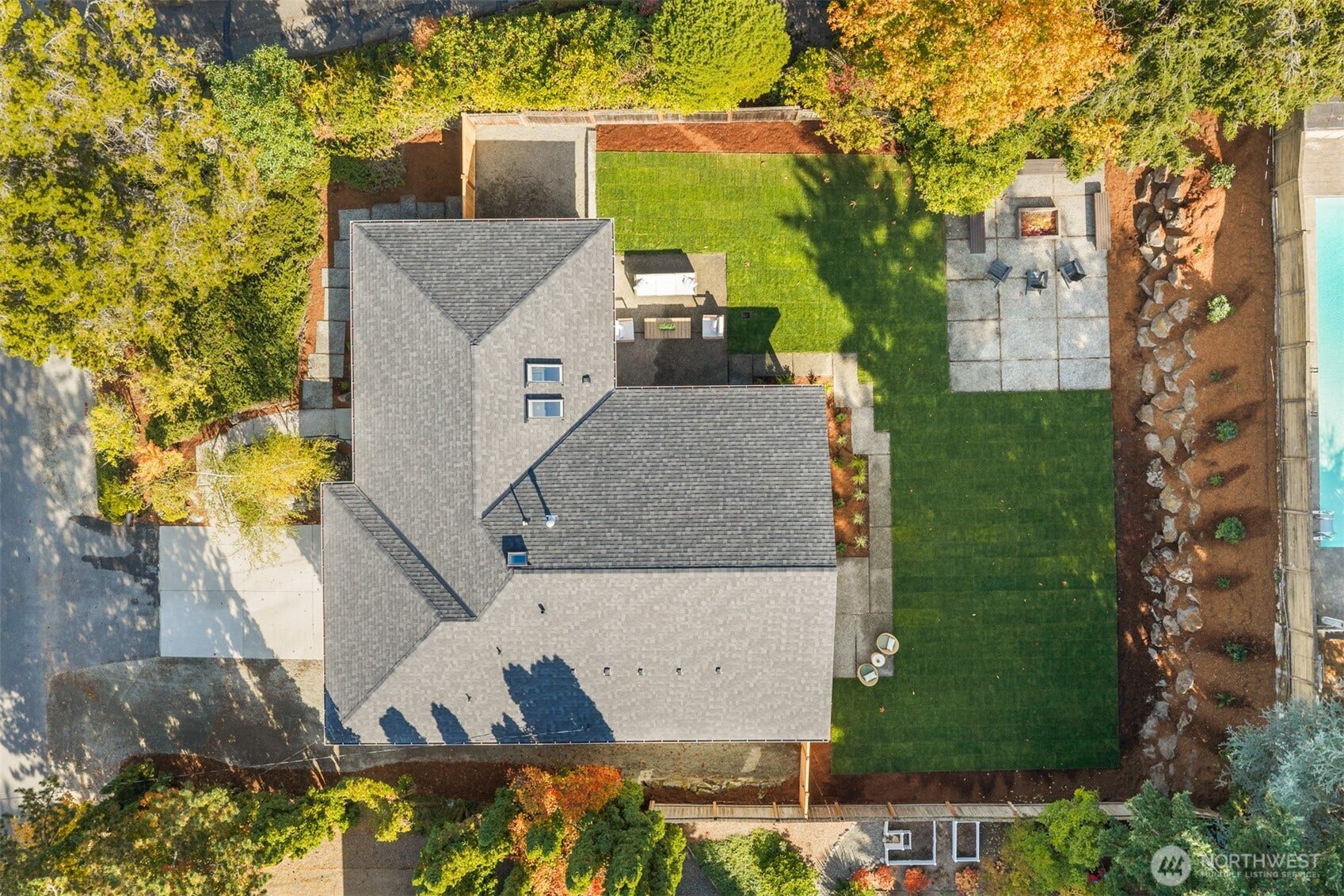3720 80th Avenue SE, Mercer Island, WA 98040 3720 80th Avenue SE, Mercer Island, WA 98040
