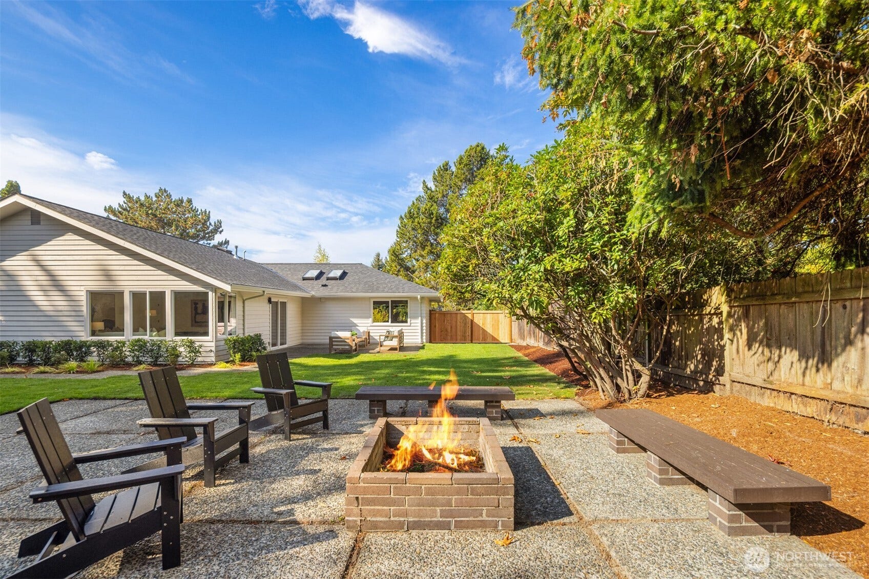3720 80th Avenue SE, Mercer Island, WA 98040 3720 80th Avenue SE, Mercer Island, WA 98040