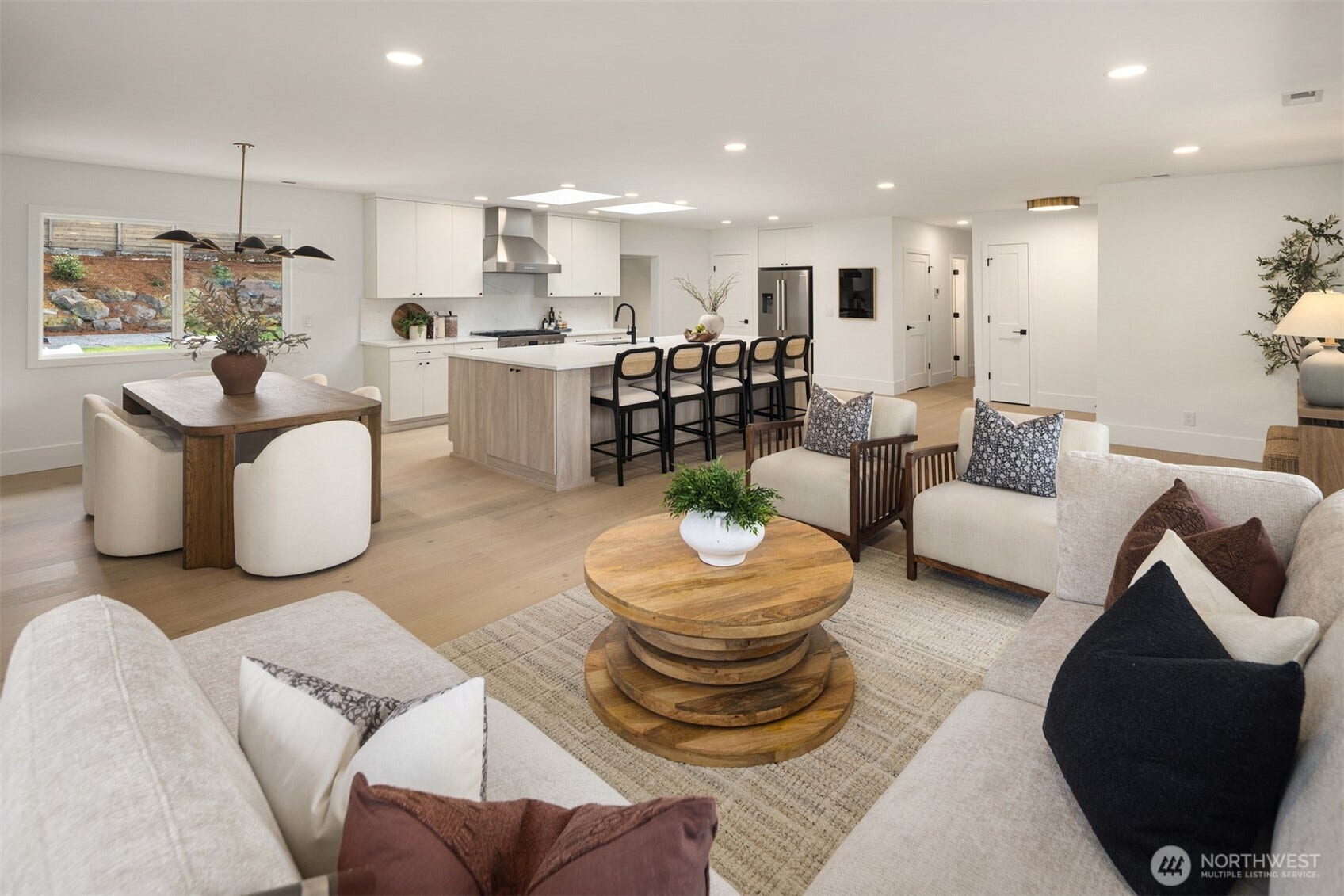 3720 80th Avenue SE, Mercer Island, WA 98040 3720 80th Avenue SE, Mercer Island, WA 98040