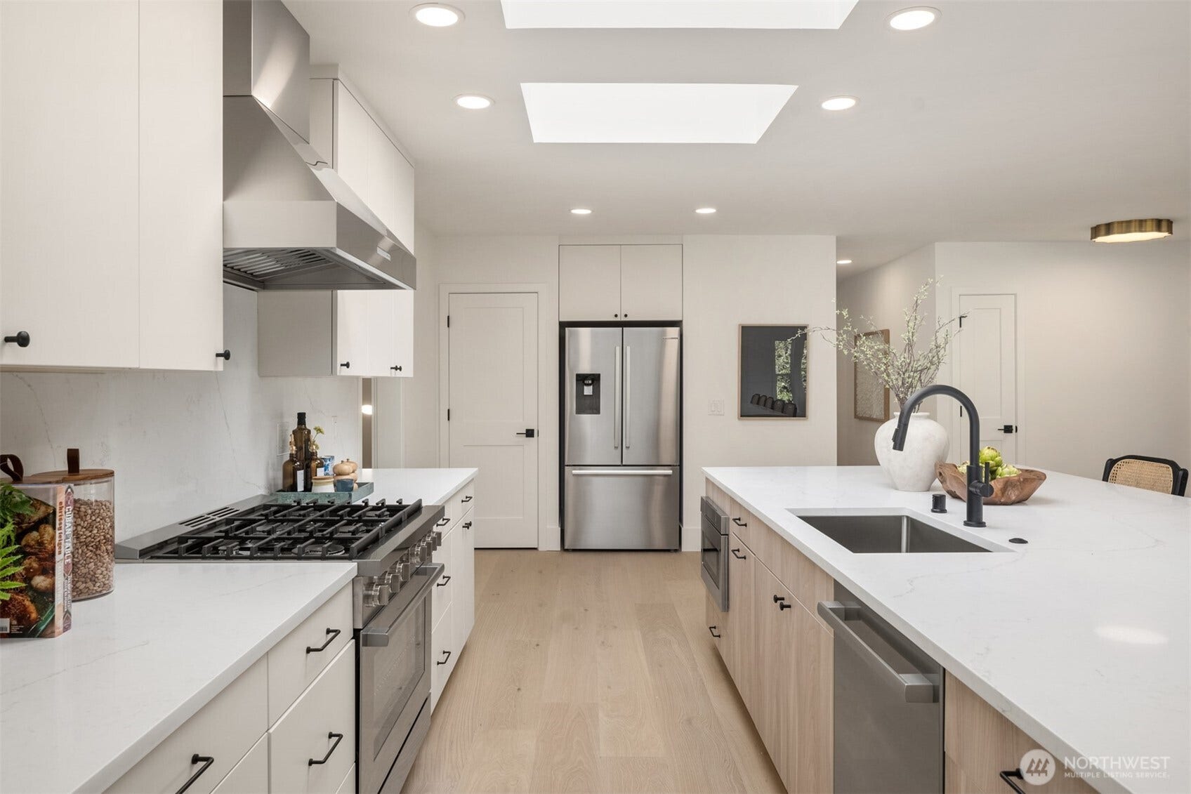 3720 80th Avenue SE, Mercer Island, WA 98040 3720 80th Avenue SE, Mercer Island, WA 98040