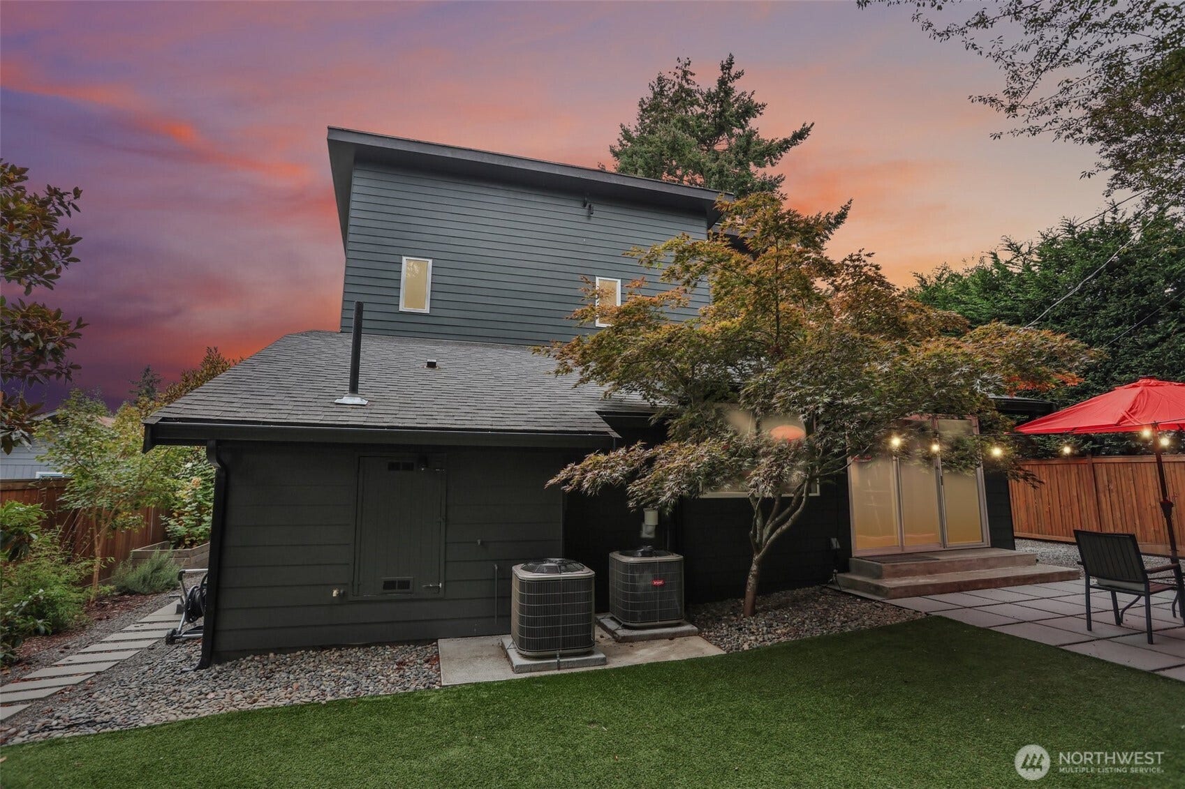 10030 37th Avenue SW, Seattle, WA 98146 10030 37th Avenue SW, Seattle, WA 98146