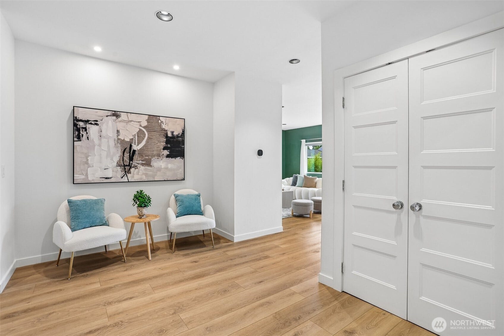 10030 37th Avenue SW, Seattle, WA 98146 10030 37th Avenue SW, Seattle, WA 98146