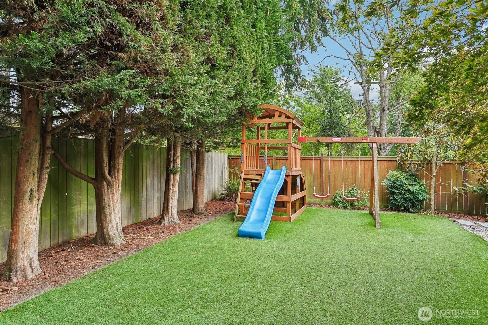 10030 37th Avenue SW, Seattle, WA 98146 10030 37th Avenue SW, Seattle, WA 98146
