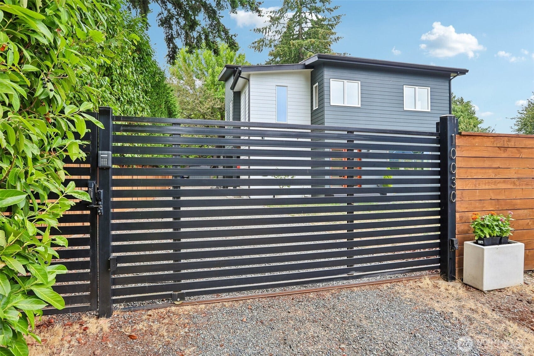 10030 37th Avenue SW, Seattle, WA 98146 10030 37th Avenue SW, Seattle, WA 98146