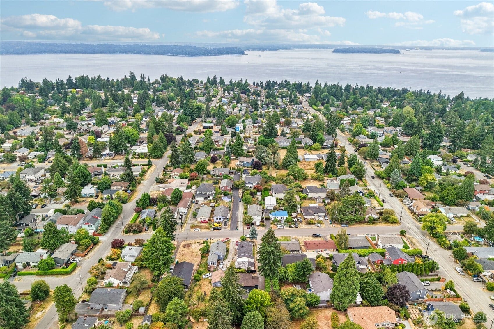10030 37th Avenue SW, Seattle, WA 98146 10030 37th Avenue SW, Seattle, WA 98146