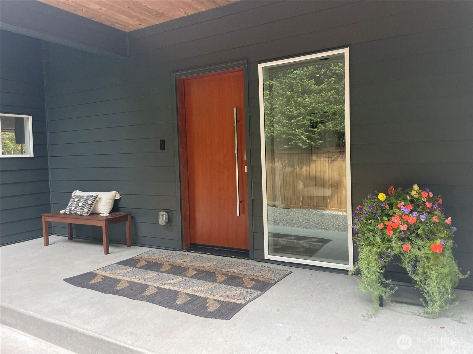 10030 37th Avenue SW, Seattle, WA 98146 10030 37th Avenue SW, Seattle, WA 98146