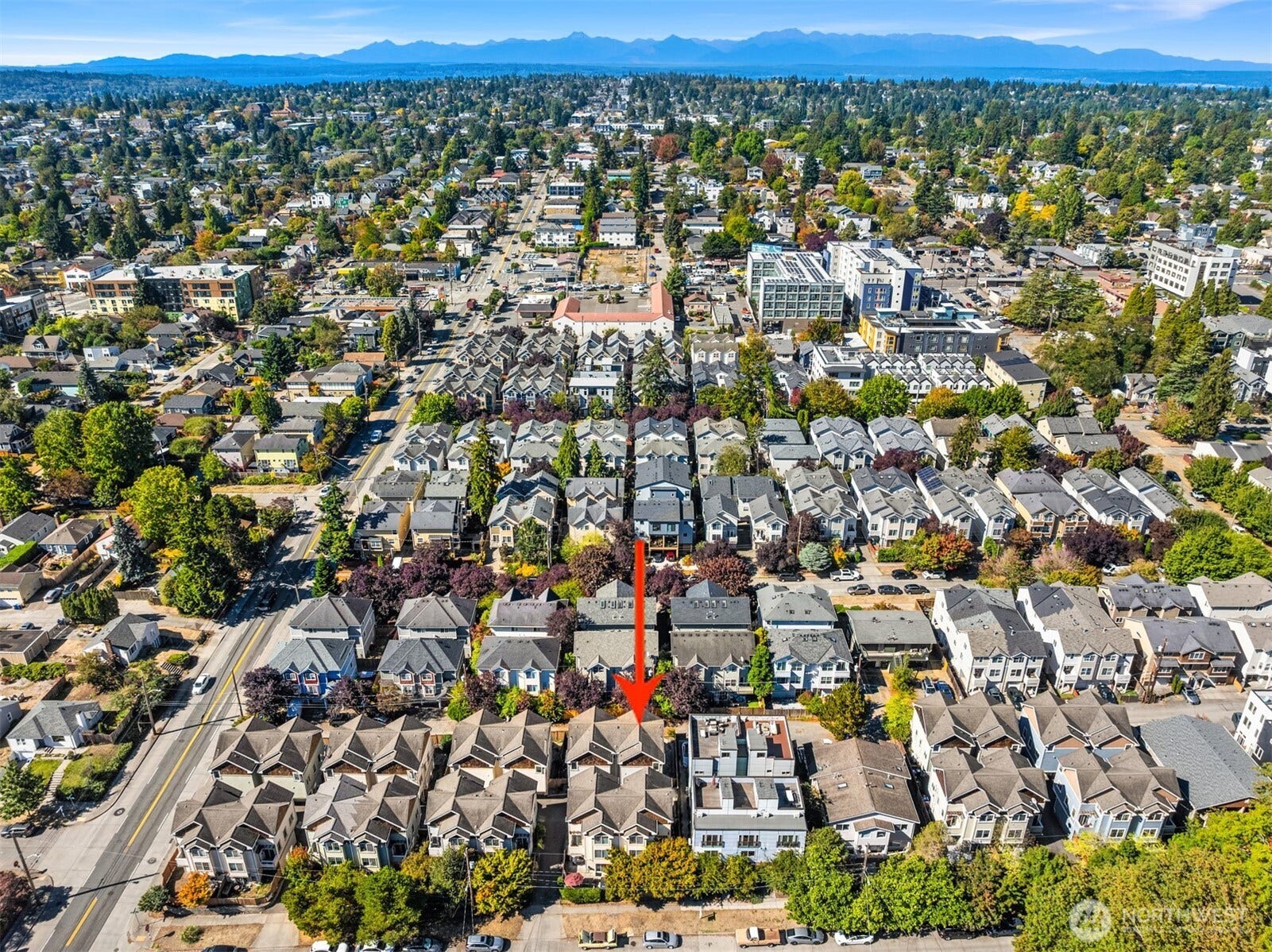 8521 Interlake Avenue N, #B, Seattle, WA 98103 8521 Interlake Avenue N, #B, Seattle, WA 98103