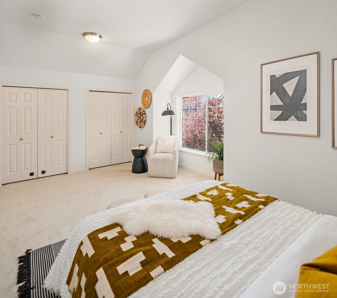 8521 Interlake Avenue N, #B, Seattle, WA 98103 8521 Interlake Avenue N, #B, Seattle, WA 98103