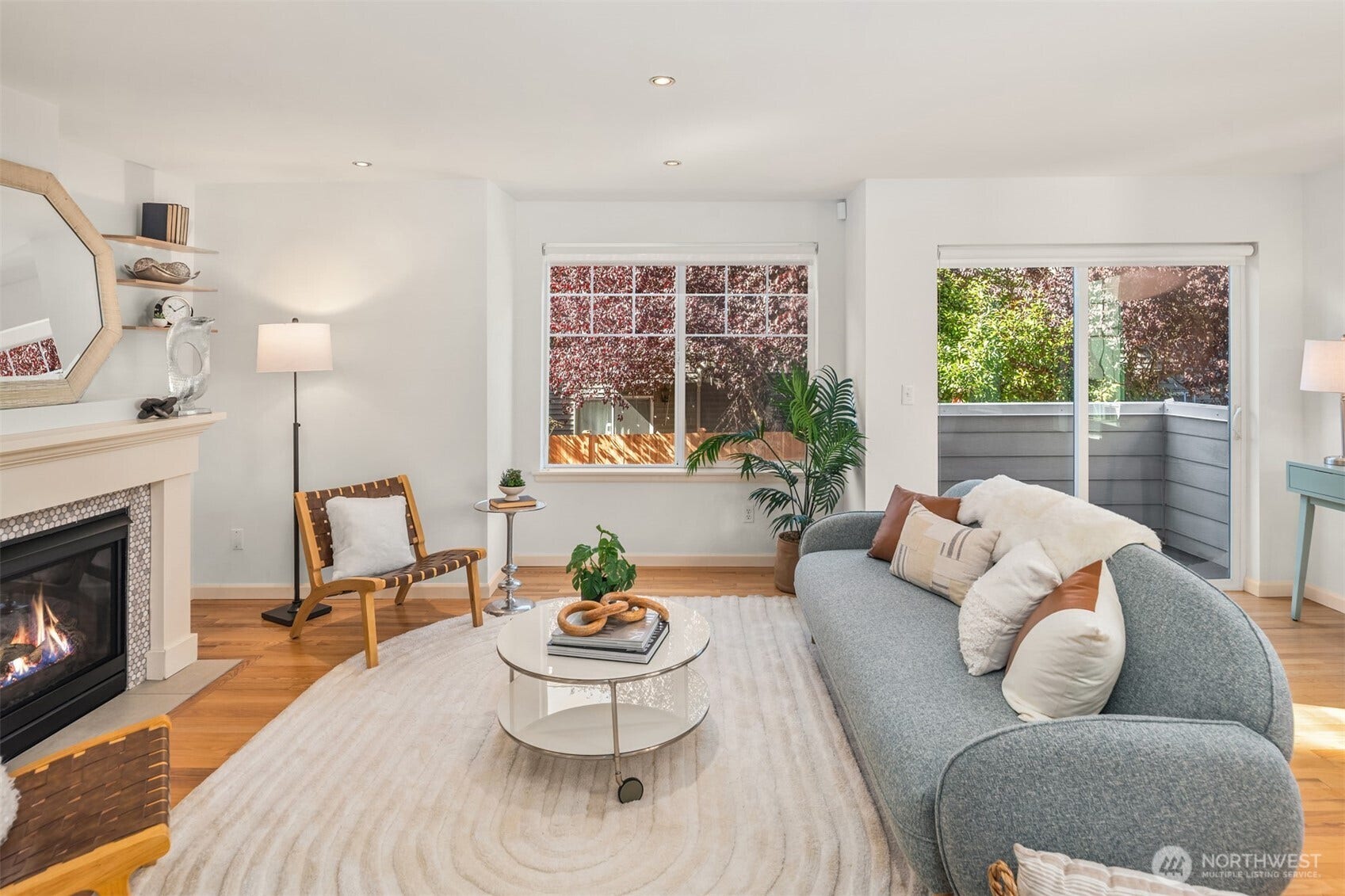 8521 Interlake Avenue N, #B, Seattle, WA 98103 8521 Interlake Avenue N, #B, Seattle, WA 98103