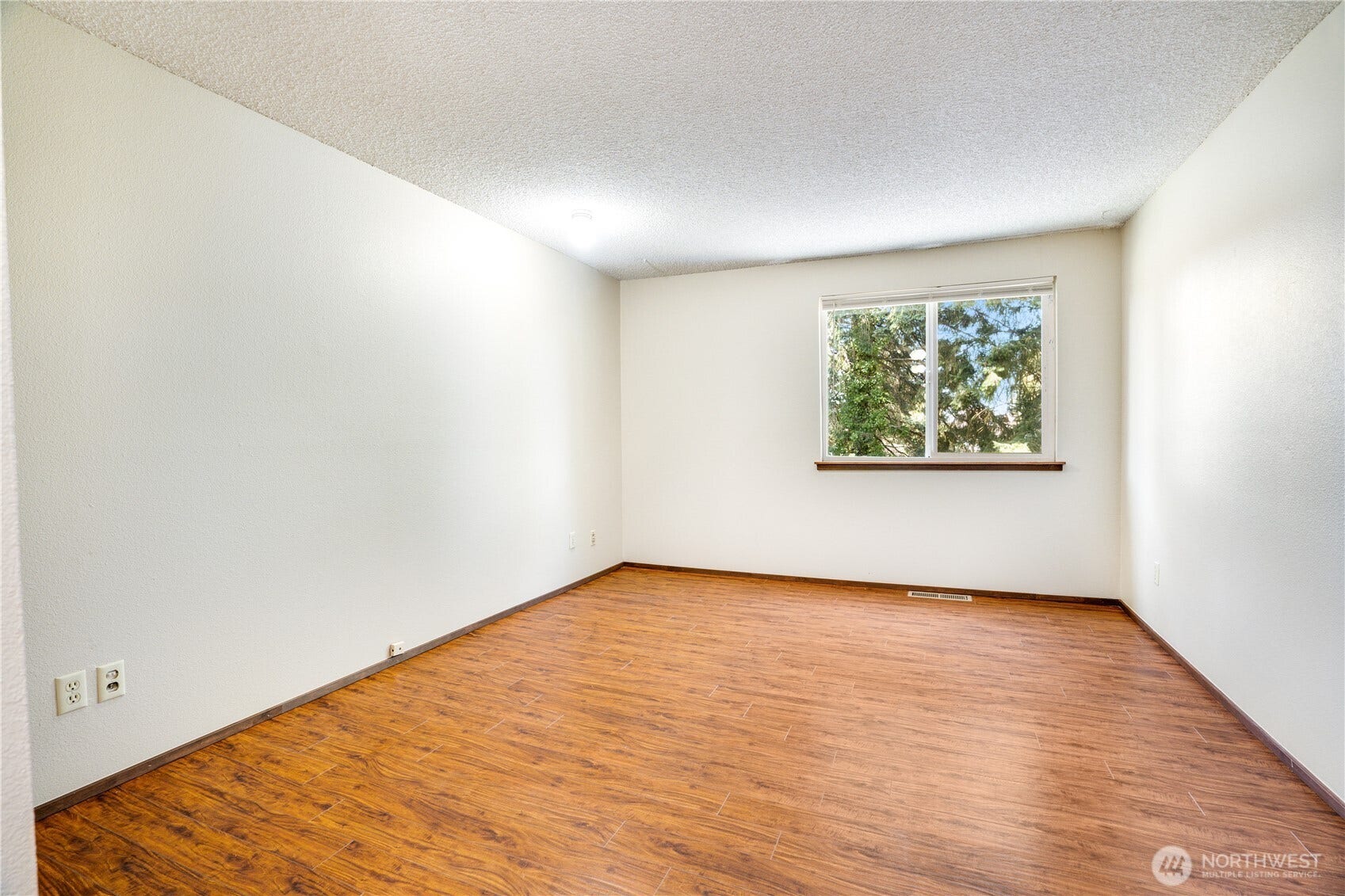 3023 Bridgeport Way W, #B, University Place, WA 98466 Primary Bedroom
