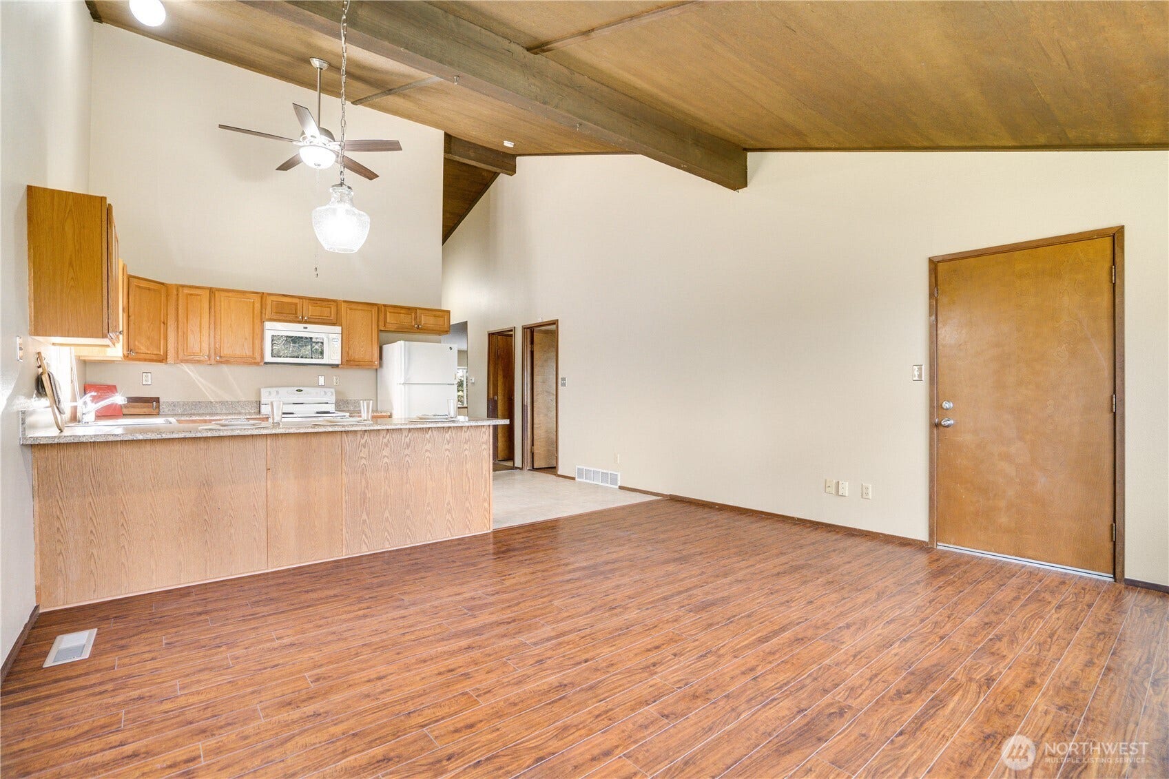 3023 Bridgeport Way W, #B, University Place, WA 98466 3023 Bridgeport Way W, #B, University Place, WA 98466
