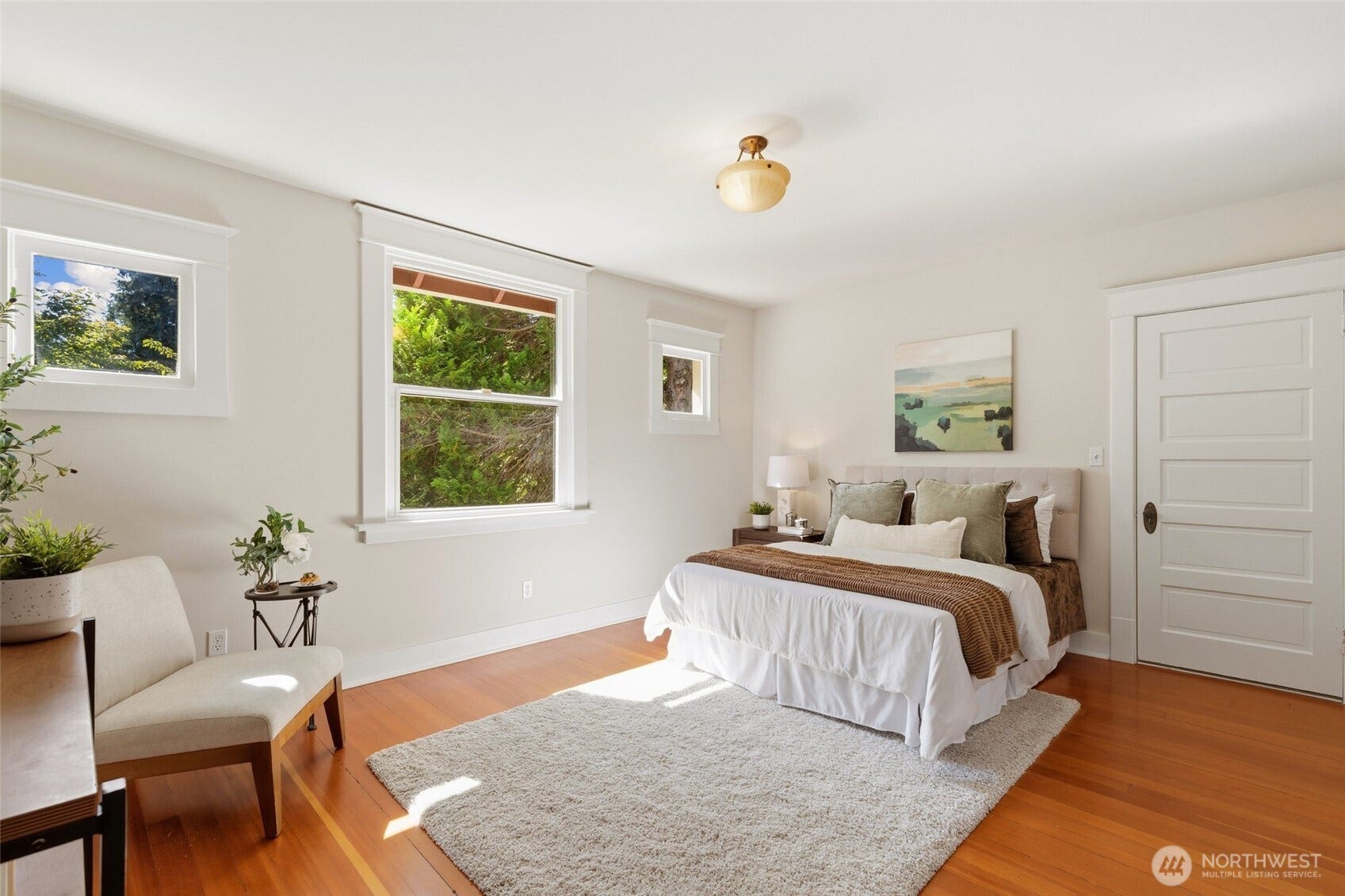 5246 12th Avenue NE, Seattle, WA 98105 5246 12th Avenue NE, Seattle, WA 98105