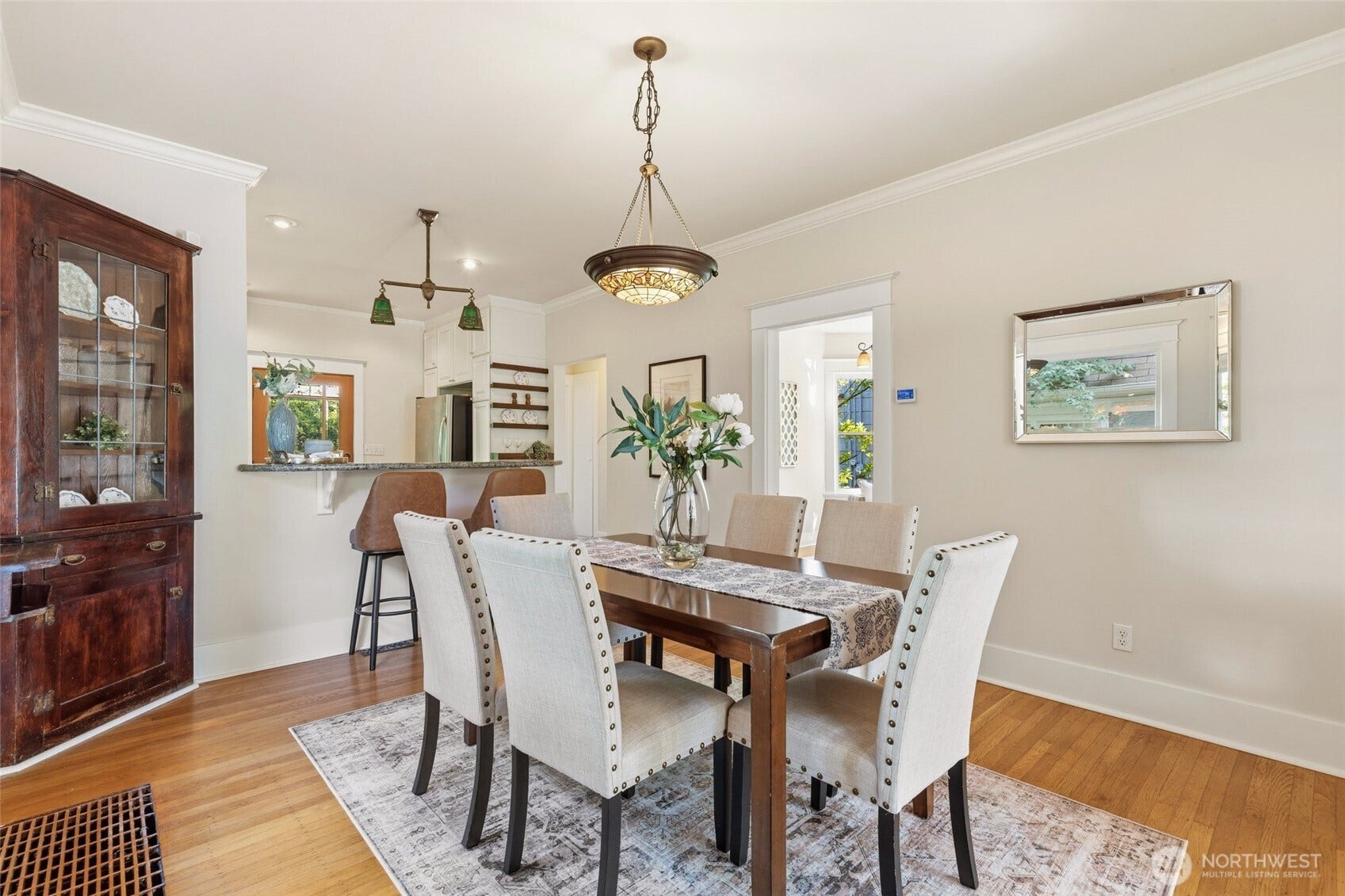 5246 12th Avenue NE, Seattle, WA 98105 5246 12th Avenue NE, Seattle, WA 98105