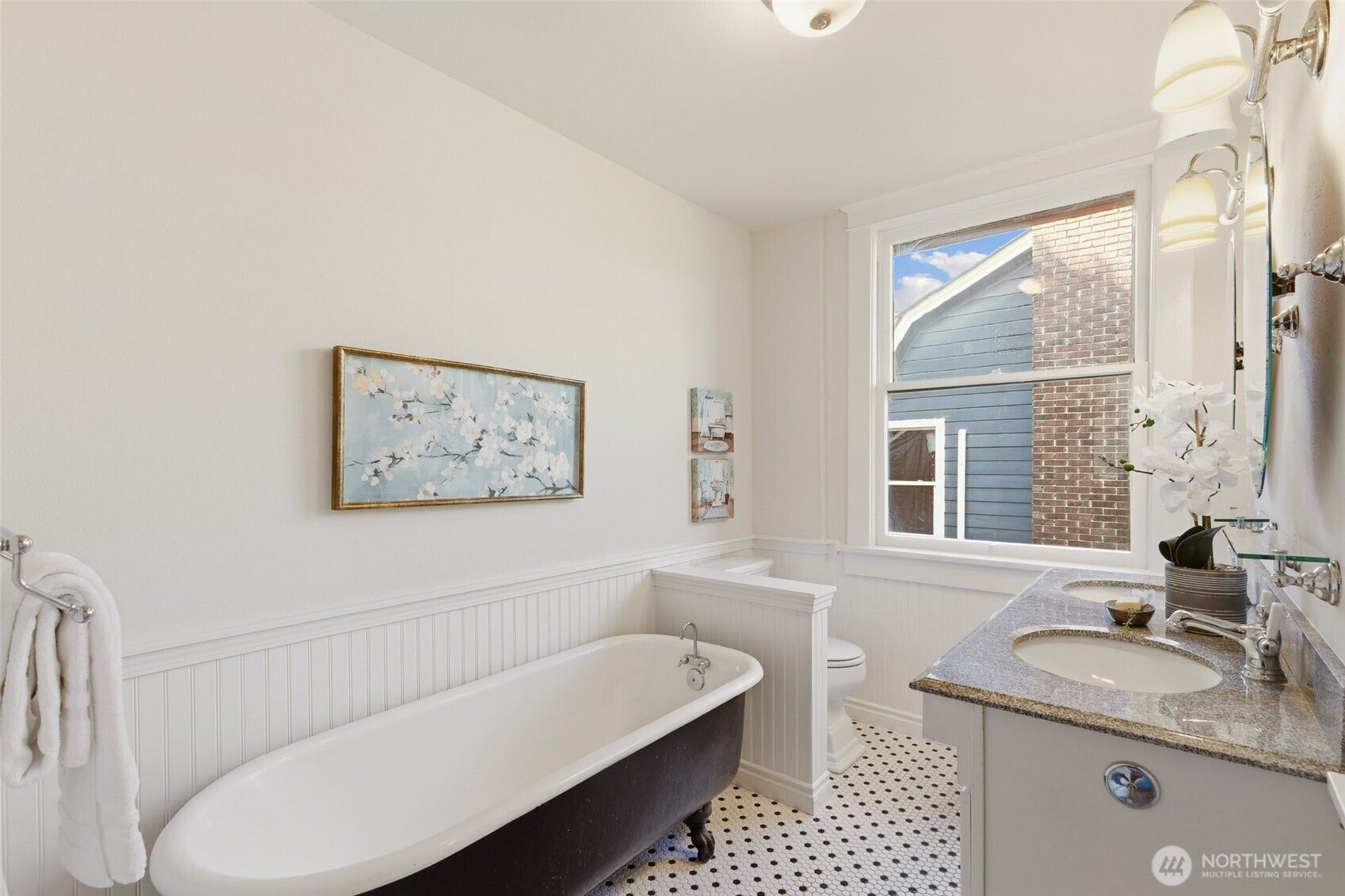 5246 12th Avenue NE, Seattle, WA 98105 5246 12th Avenue NE, Seattle, WA 98105