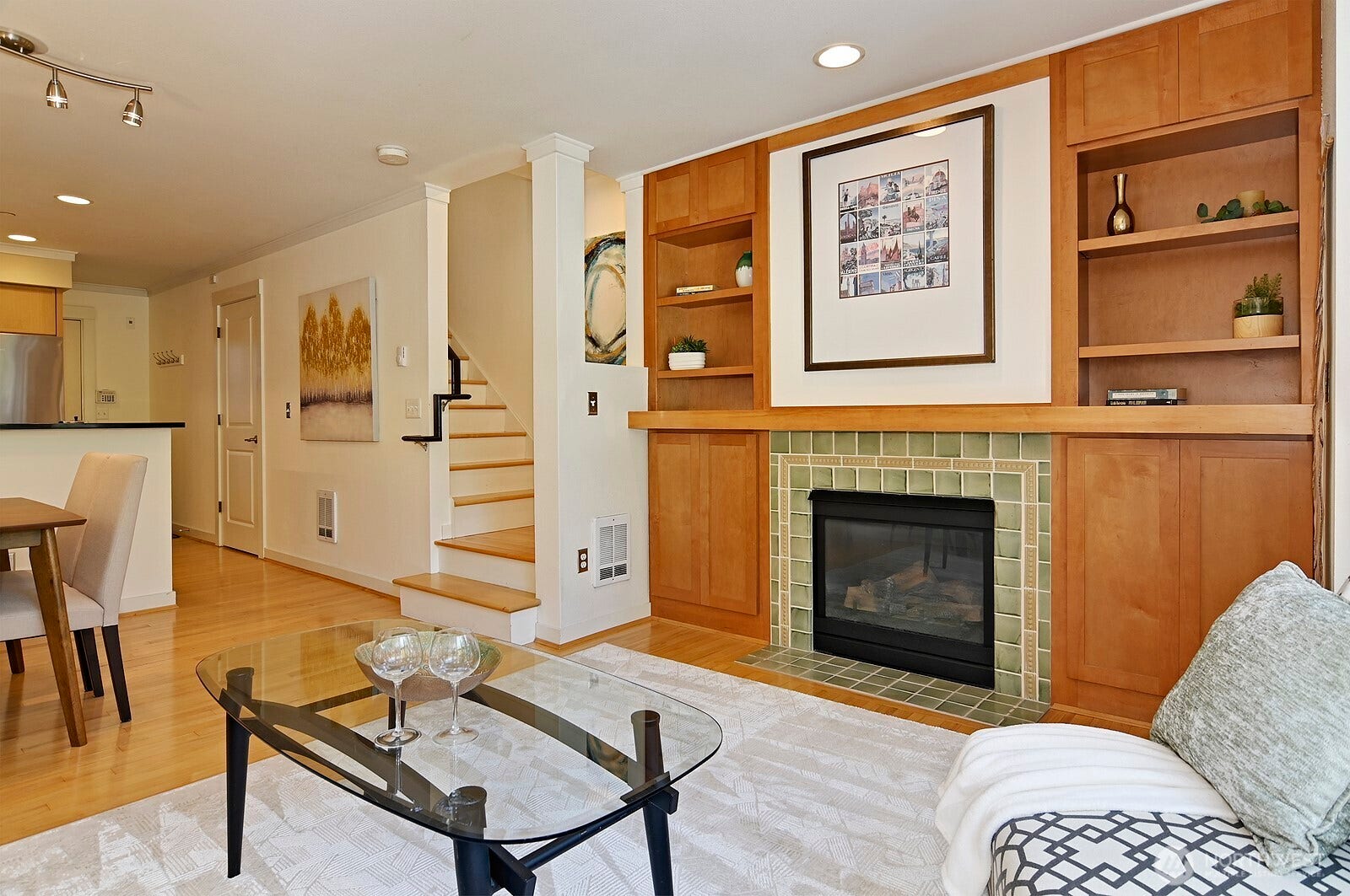 2502 N 50th Street, #103, Seattle, WA 98103 Excellent floor plan