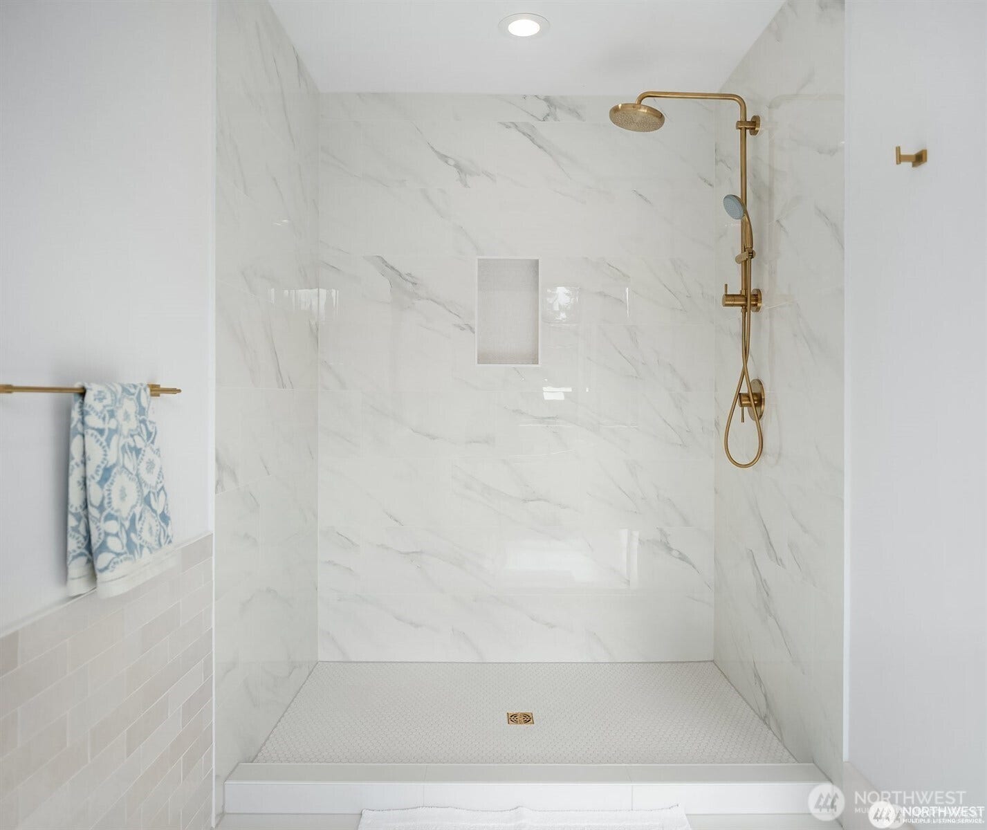 2615 NE 87th Street, Seattle, WA 98115 2615 NE 87th Street, Seattle, WA 98115