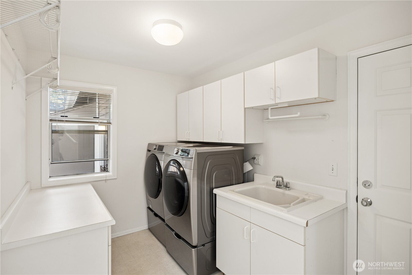 3106 235th Avenue SE, Sammamish, WA 98075 3106 235th Avenue SE, Sammamish, WA 98075