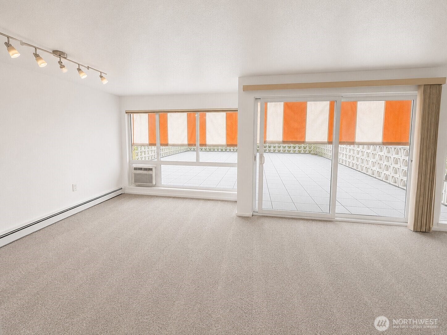 525 Belmont Avenue E, #1F, Seattle, WA 98102