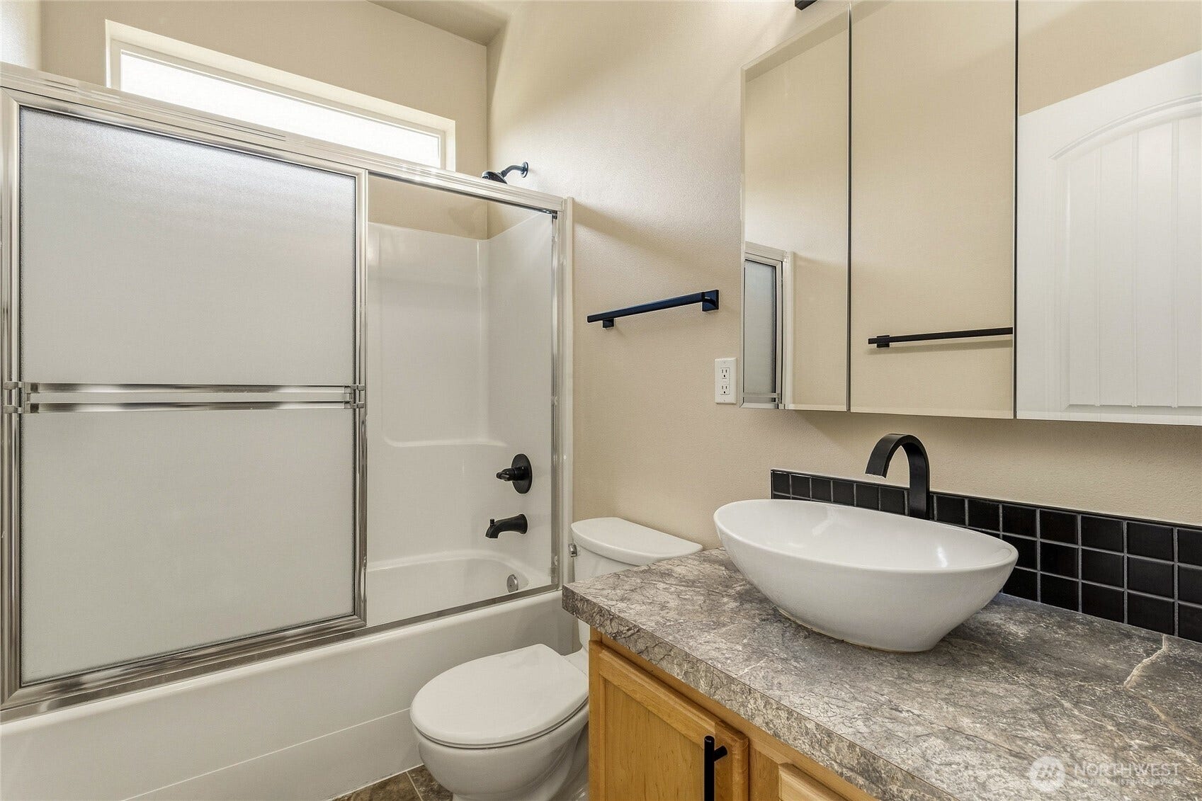 403 SE 3rd Street, College Place, WA 99324 403 SE 3rd Street, College Place, WA 99324