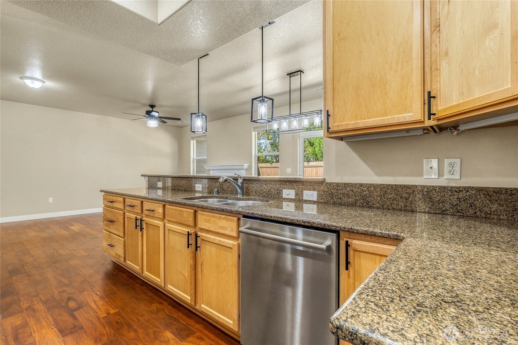 403 SE 3rd Street, College Place, WA 99324 403 SE 3rd Street, College Place, WA 99324