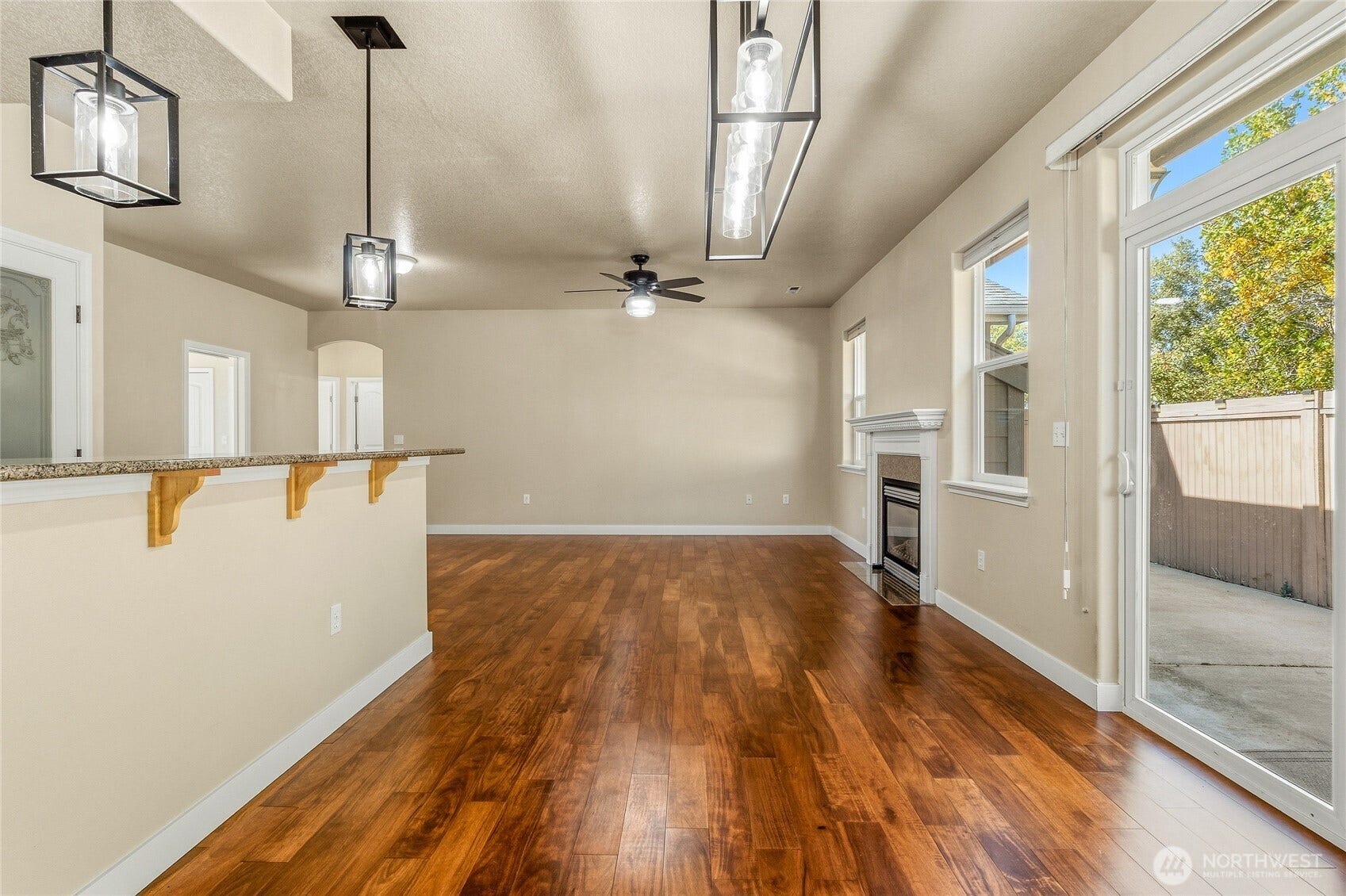 403 SE 3rd Street, College Place, WA 99324 403 SE 3rd Street, College Place, WA 99324