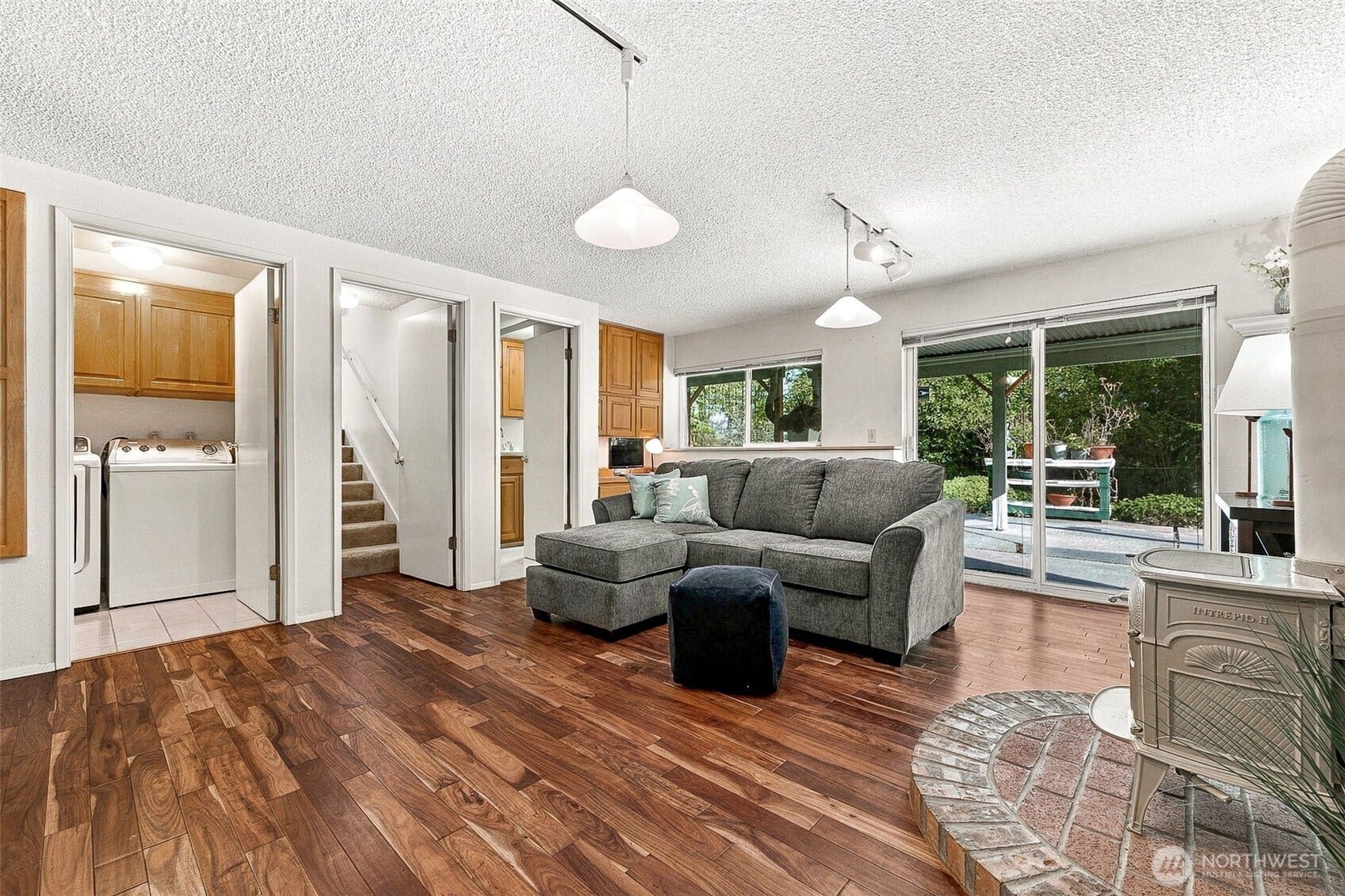 17324 40th Avenue S, SeaTac, WA 98188 17324 40th Avenue S, SeaTac, WA 98188