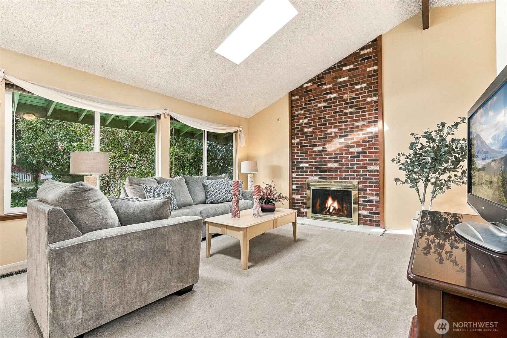 17324 40th Avenue S, SeaTac, WA 98188 17324 40th Avenue S, SeaTac, WA 98188