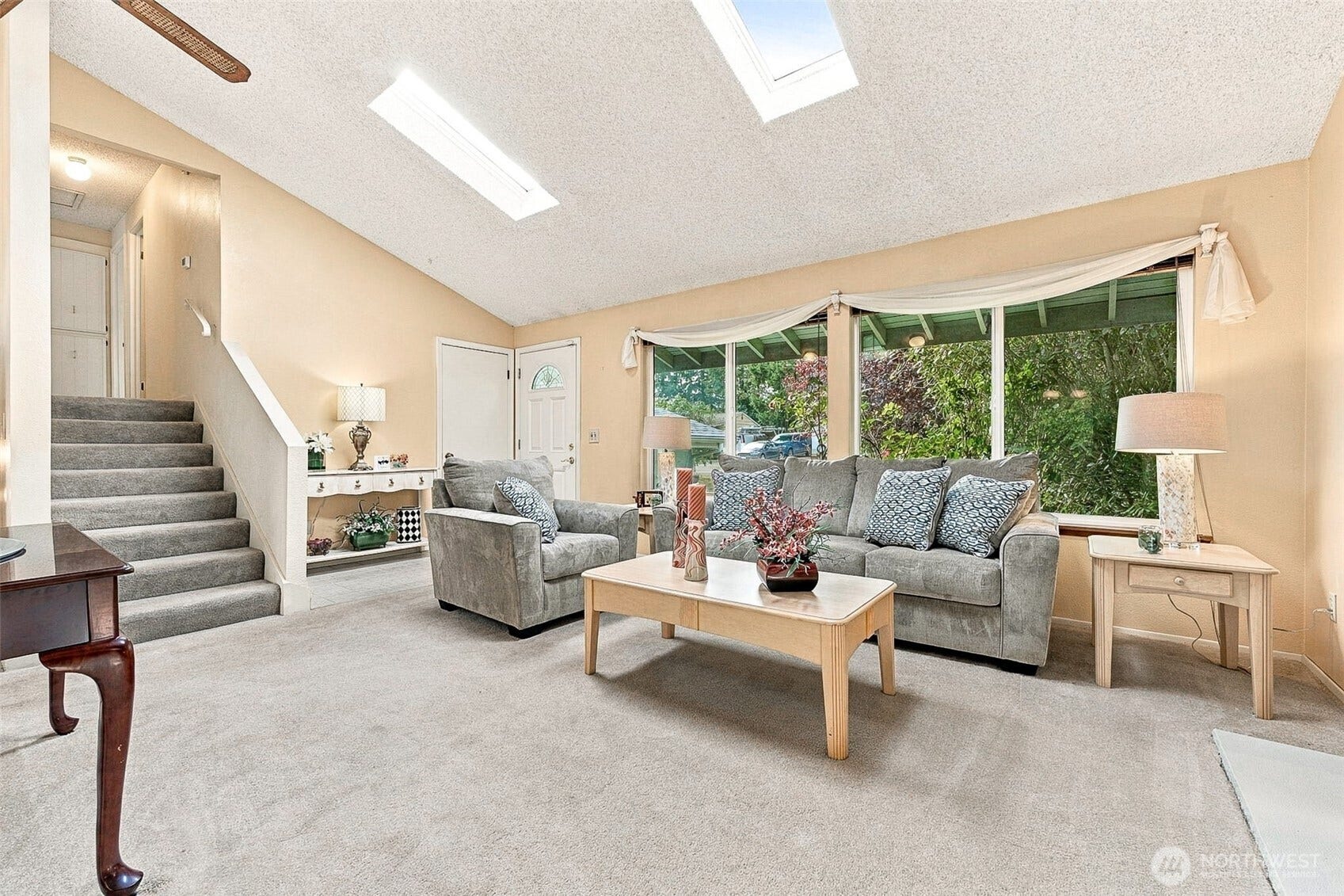 17324 40th Avenue S, SeaTac, WA 98188 17324 40th Avenue S, SeaTac, WA 98188
