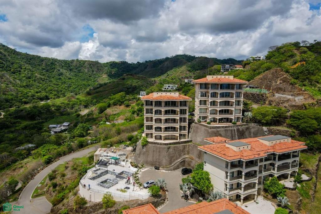 Segovia F101 Coco Bay Estates Road 3 Playas Del Coco Guanacaste