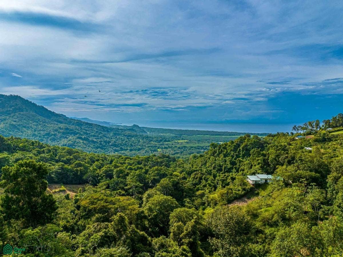 One Level Private and Mod Coastal and Ocean Views Casa Los Delfines, Dominical, Puntarenas, Costa Rica