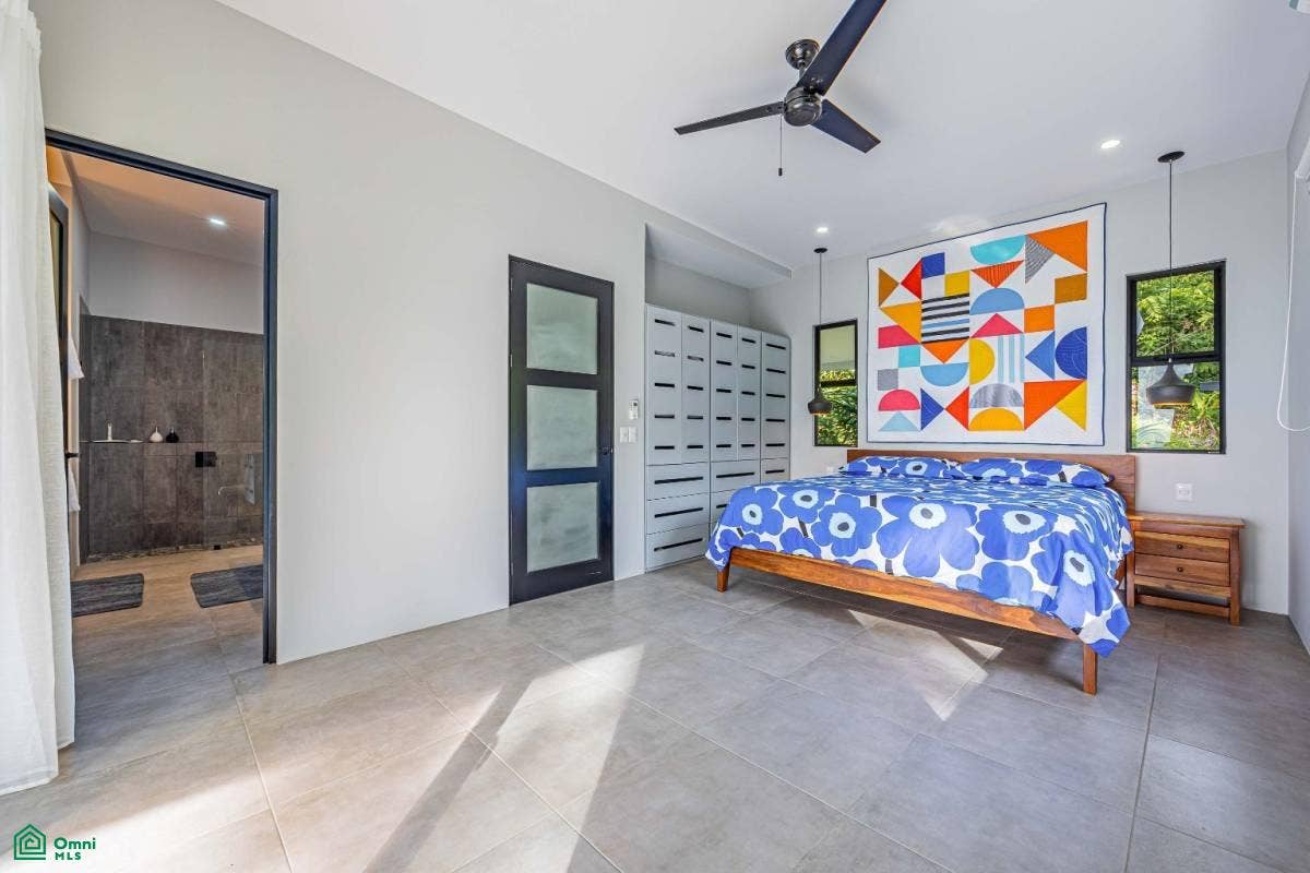 One Level Private and Mod Coastal and Ocean Views Casa Los Delfines, Dominical, Puntarenas, Costa Rica
