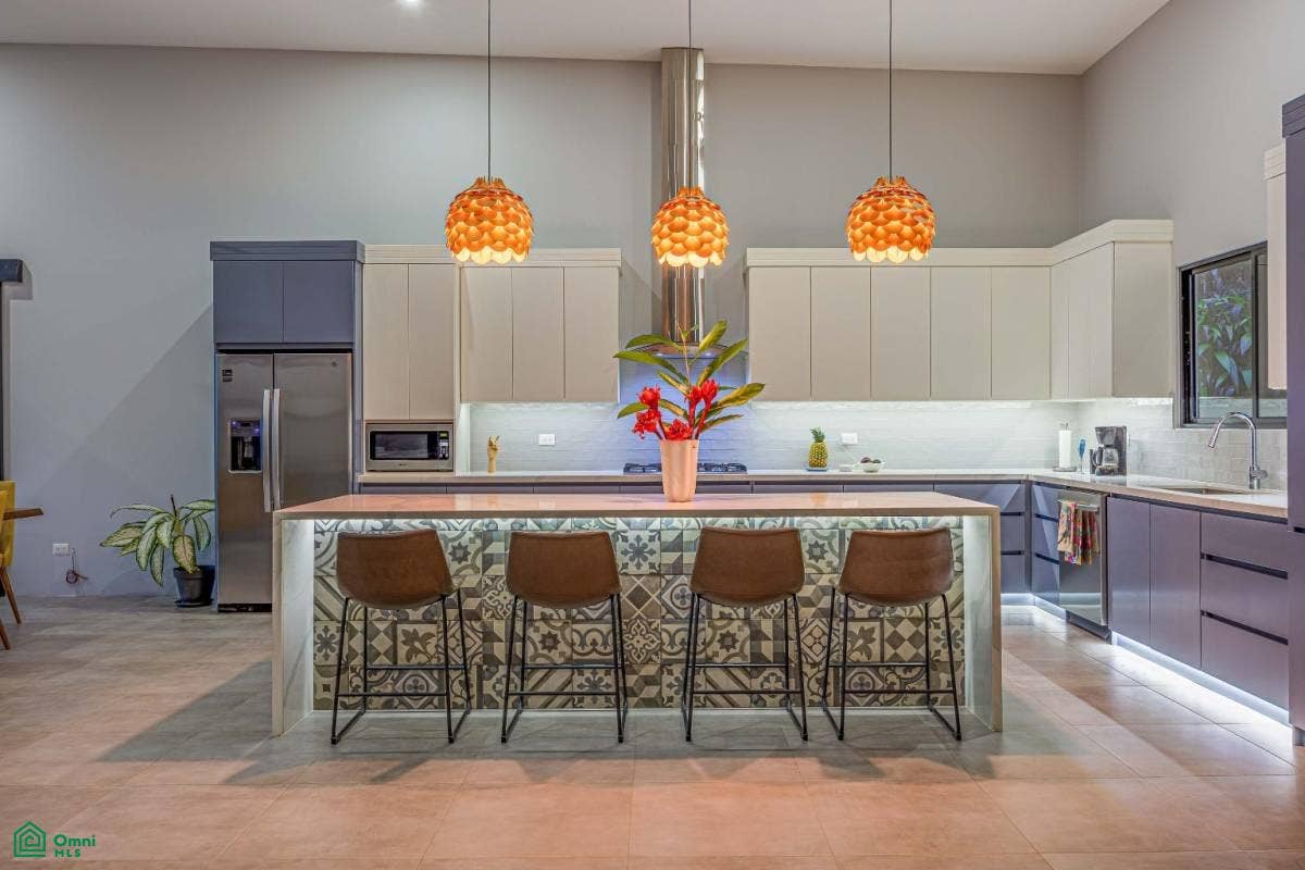 One Level Private and Mod Coastal and Ocean Views Casa Los Delfines, Dominical, Puntarenas, Costa Rica