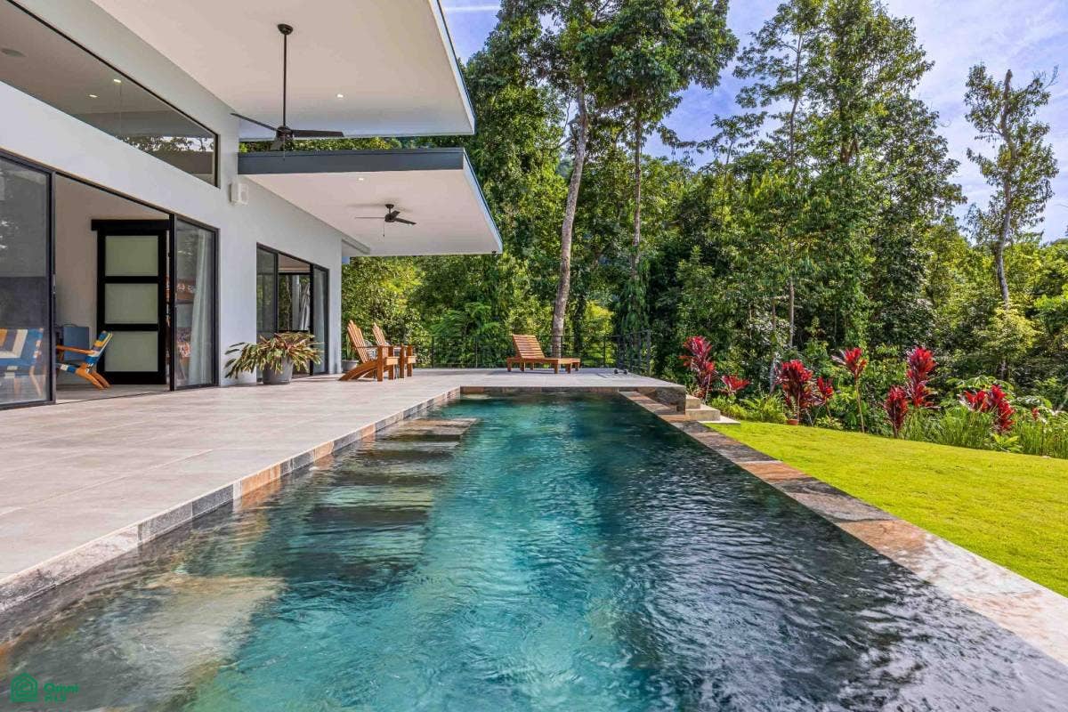 One Level Private and Mod Coastal and Ocean Views Casa Los Delfines, Dominical, Puntarenas, Costa Rica