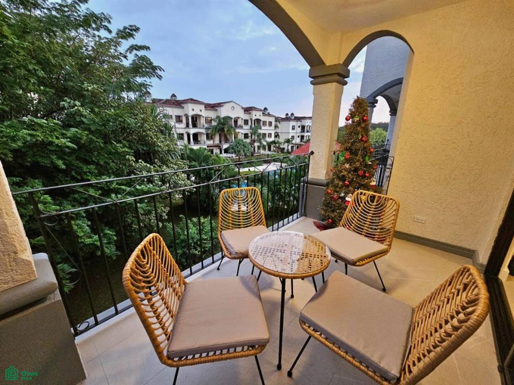 Modern 2 Bedroom Condo With Mezzanine In Palmas De Tamarindo Guanacaste