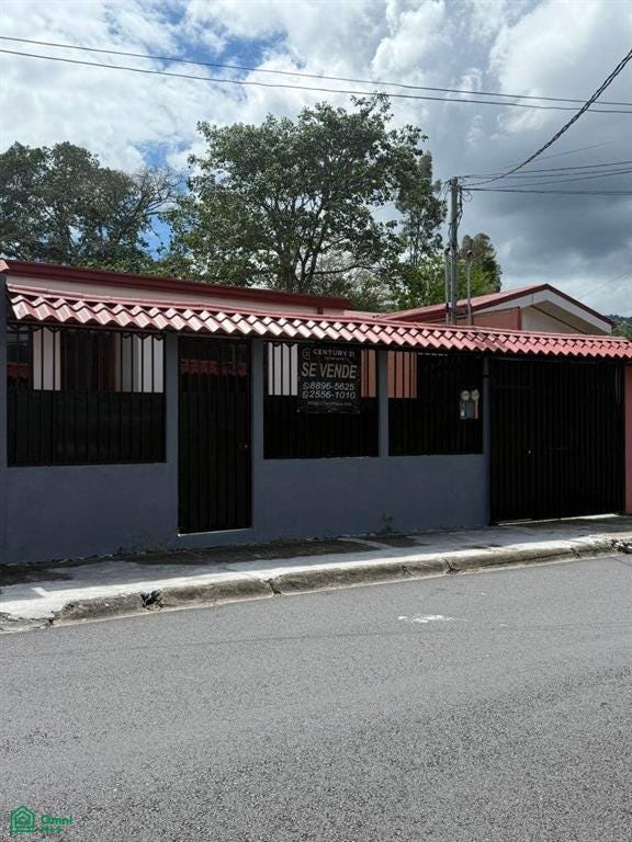 s/n San Juan Sur, Turrialba, Turrialba, Turrialba, Cartago, Costa Rica 30501