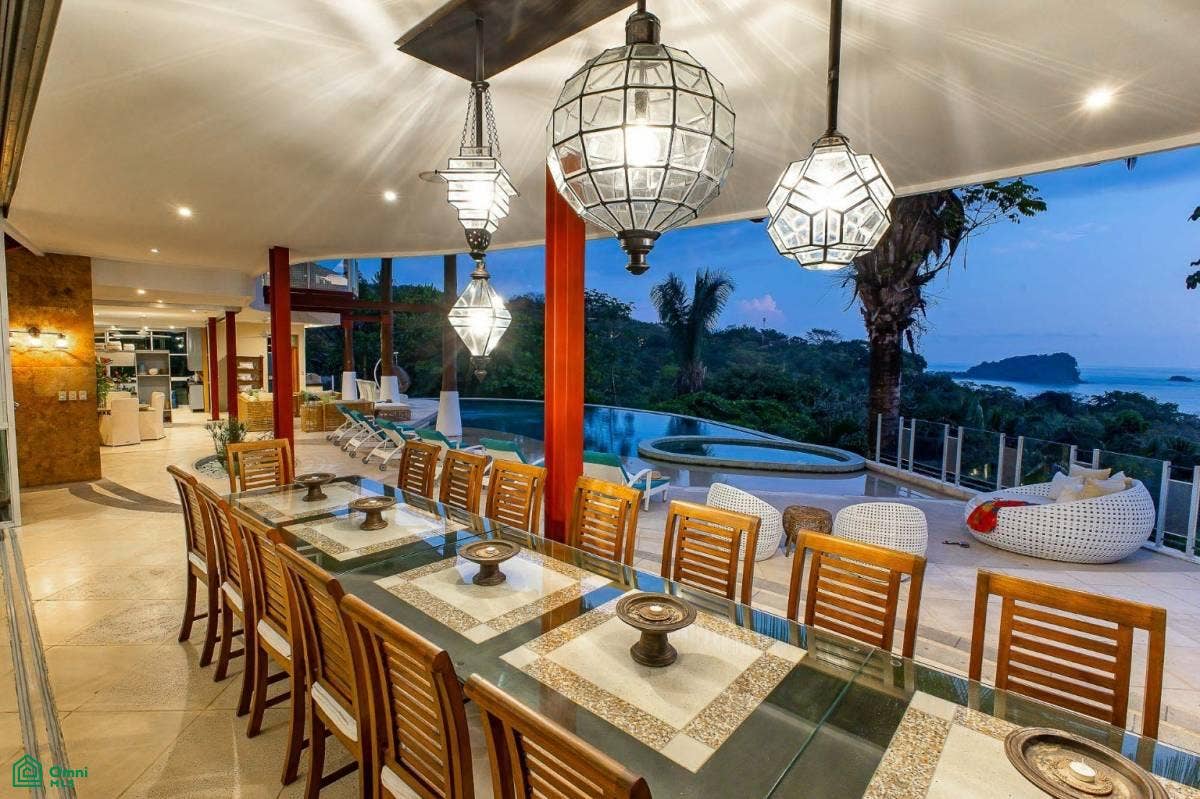 Luxury Mountain and Ocean View Villa, Quepos, Puntarenas, Costa Rica