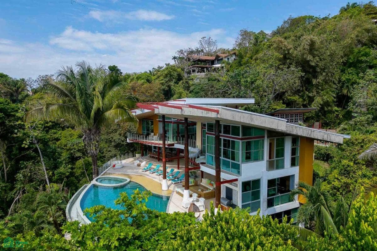 Luxury Mountain and Ocean View Villa, Quepos, Puntarenas, Costa Rica