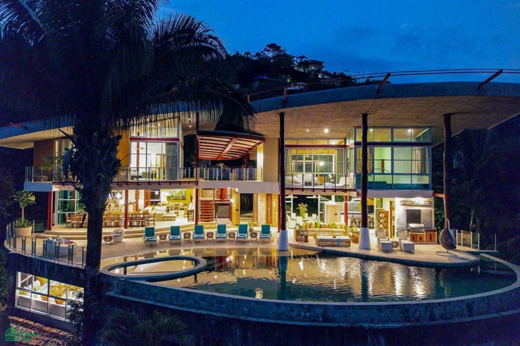 Luxury Mountain And Ocean View Villa Puntarenas