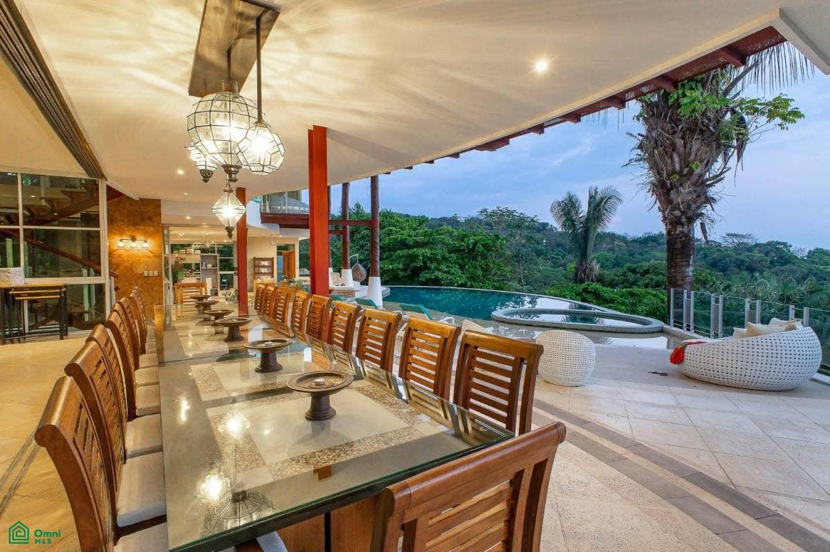 Luxury Mountain and Ocean View Villa, Quepos, Puntarenas, Costa Rica