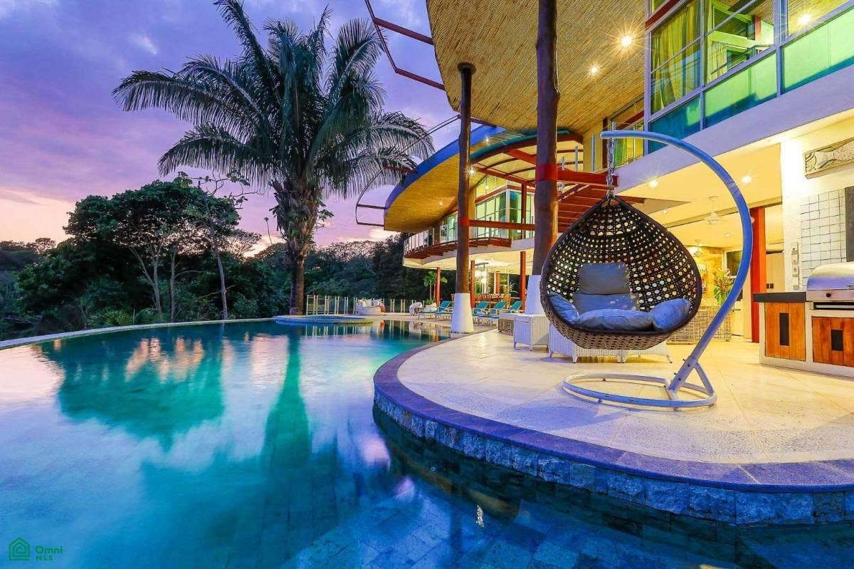 Luxury Mountain and Ocean View Villa, Quepos, Puntarenas, Costa Rica