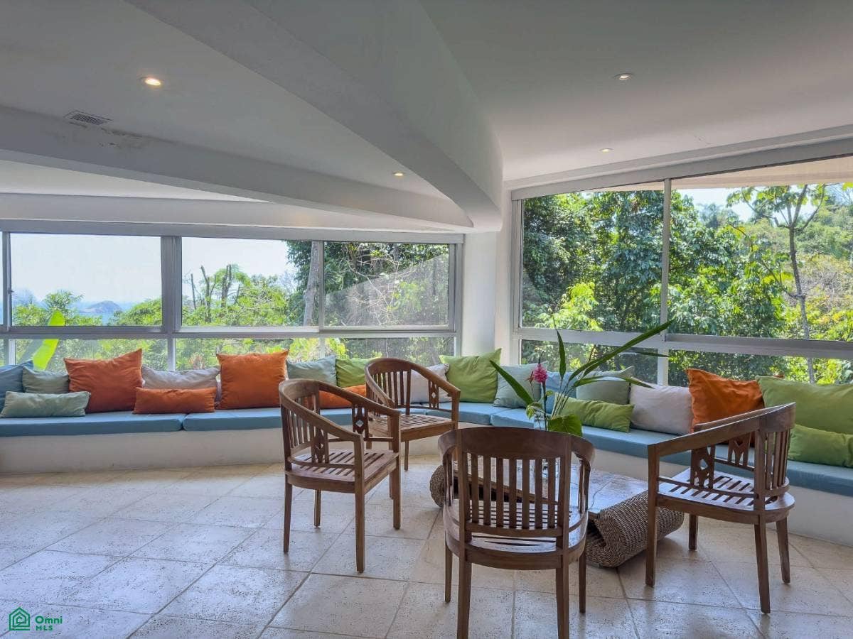 Luxury Mountain and Ocean View Villa, Quepos, Puntarenas, Costa Rica