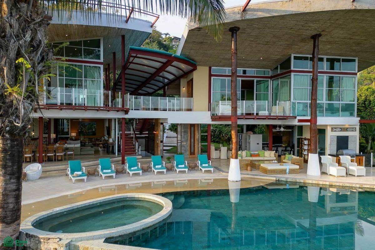 Luxury Mountain and Ocean View Villa, Quepos, Puntarenas, Costa Rica