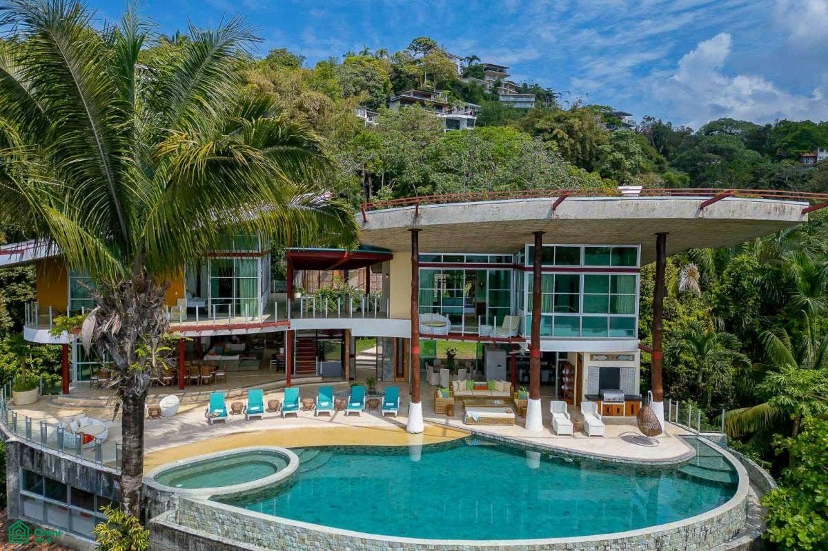 Luxury Mountain and Ocean View Villa, Quepos, Puntarenas, Costa Rica