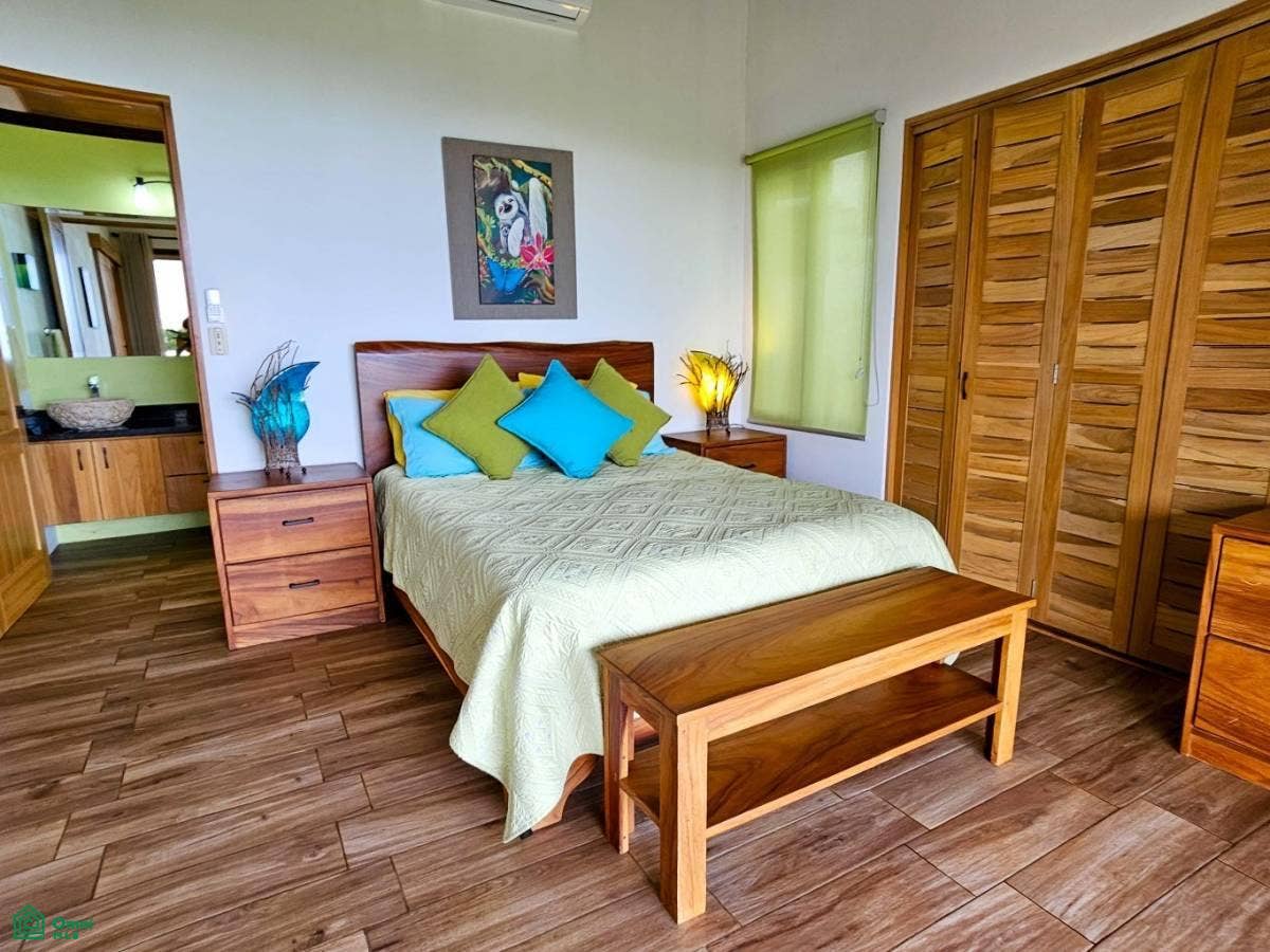 Panoramic Ocean and Sunse 3.5 Acres, Quepos, Puntarenas, Costa Rica 60602