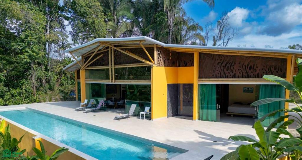 Luxury Jungle Retreat Gated Community Near Marina Villa Bamboo Puntarenas