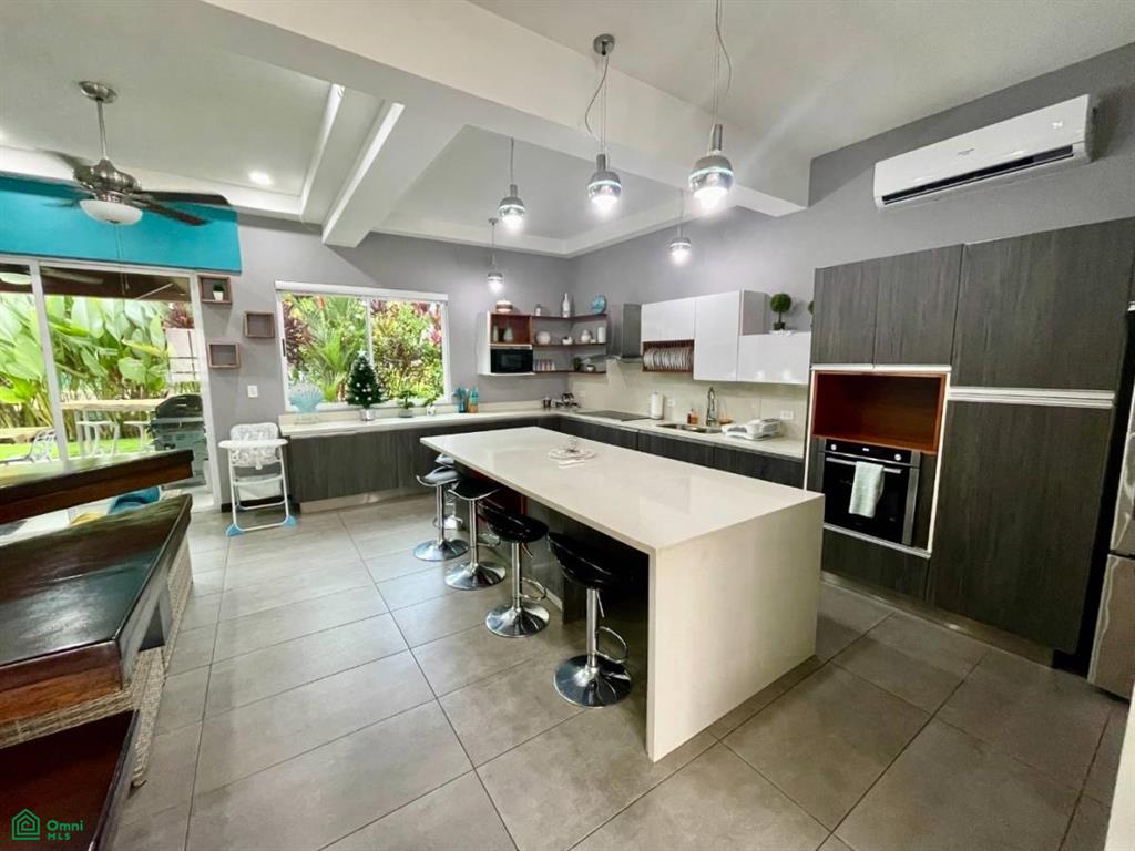 124 Bambu Condominium Puntarenas