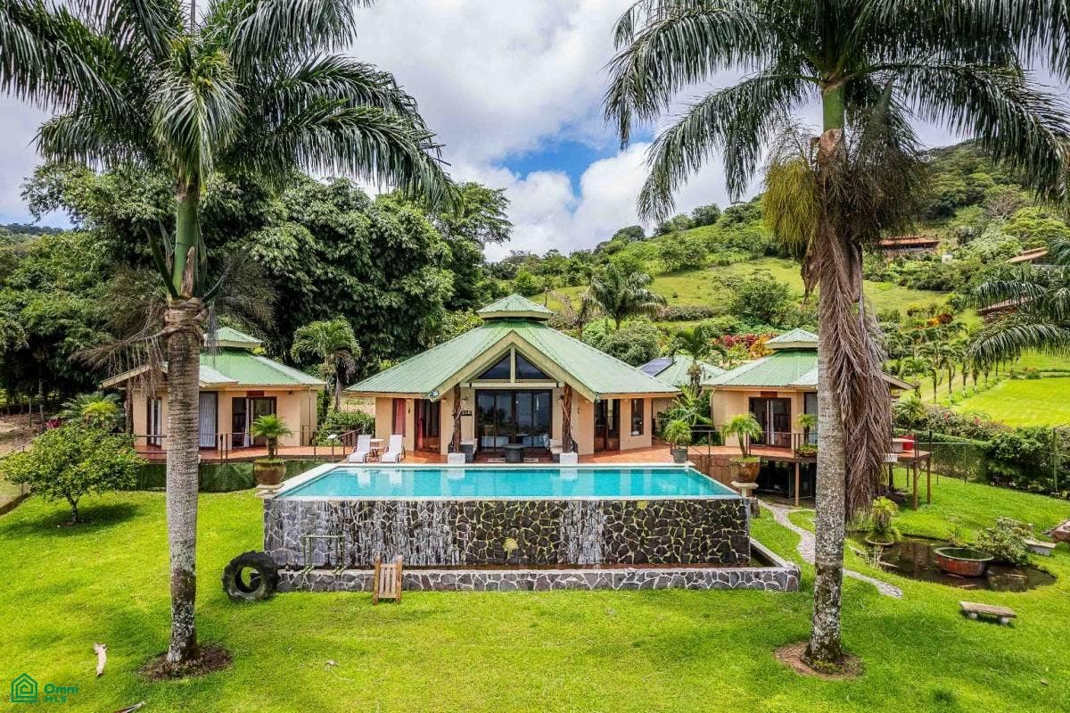 Luxury Lakefront Villa, Arenal, Tilaran, Tilaran, Guanacaste, Costa Rica