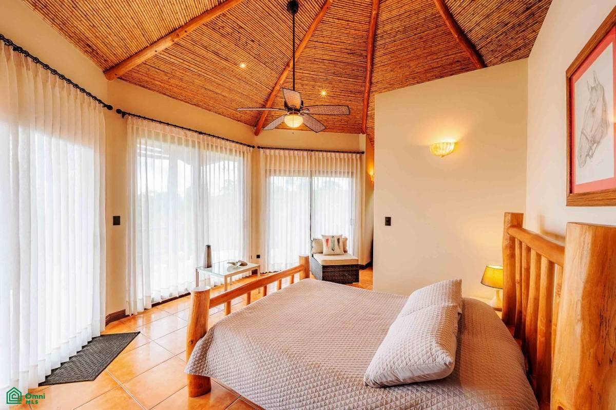 Luxury Lakefront Villa, Arenal, Tilaran, Tilaran, Guanacaste, Costa Rica