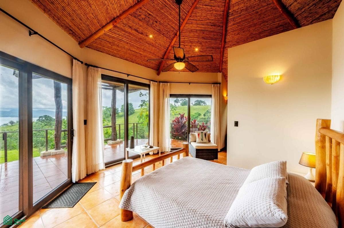 Luxury Lakefront Villa, Arenal, Tilaran, Tilaran, Guanacaste, Costa Rica
